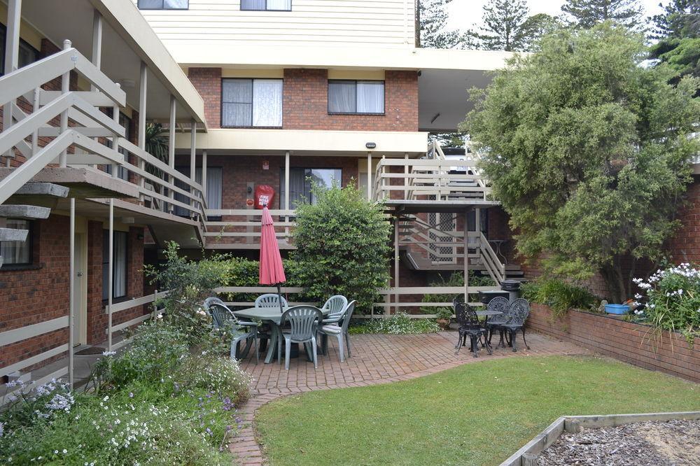 Mahogany Motel ווארנאמבול מראה חיצוני תמונה